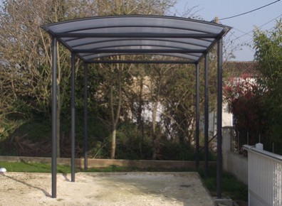 Carport camping-car avec couverture en polycarbonate et structure acier ou alu